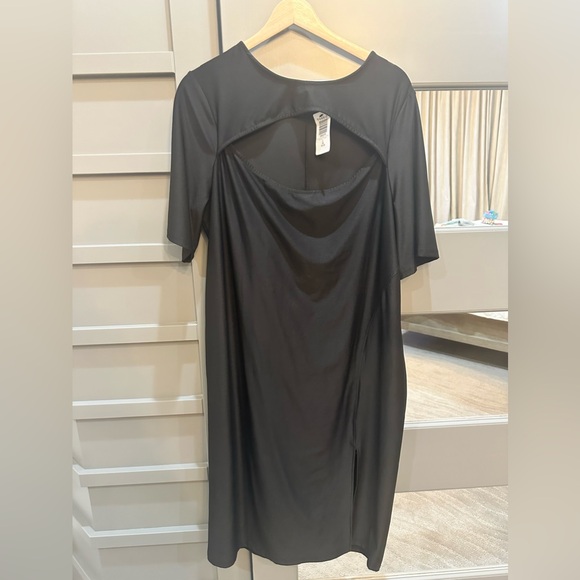 Torrid Bodycon Black Dress Size 2X NWT - Picture 2 of 9